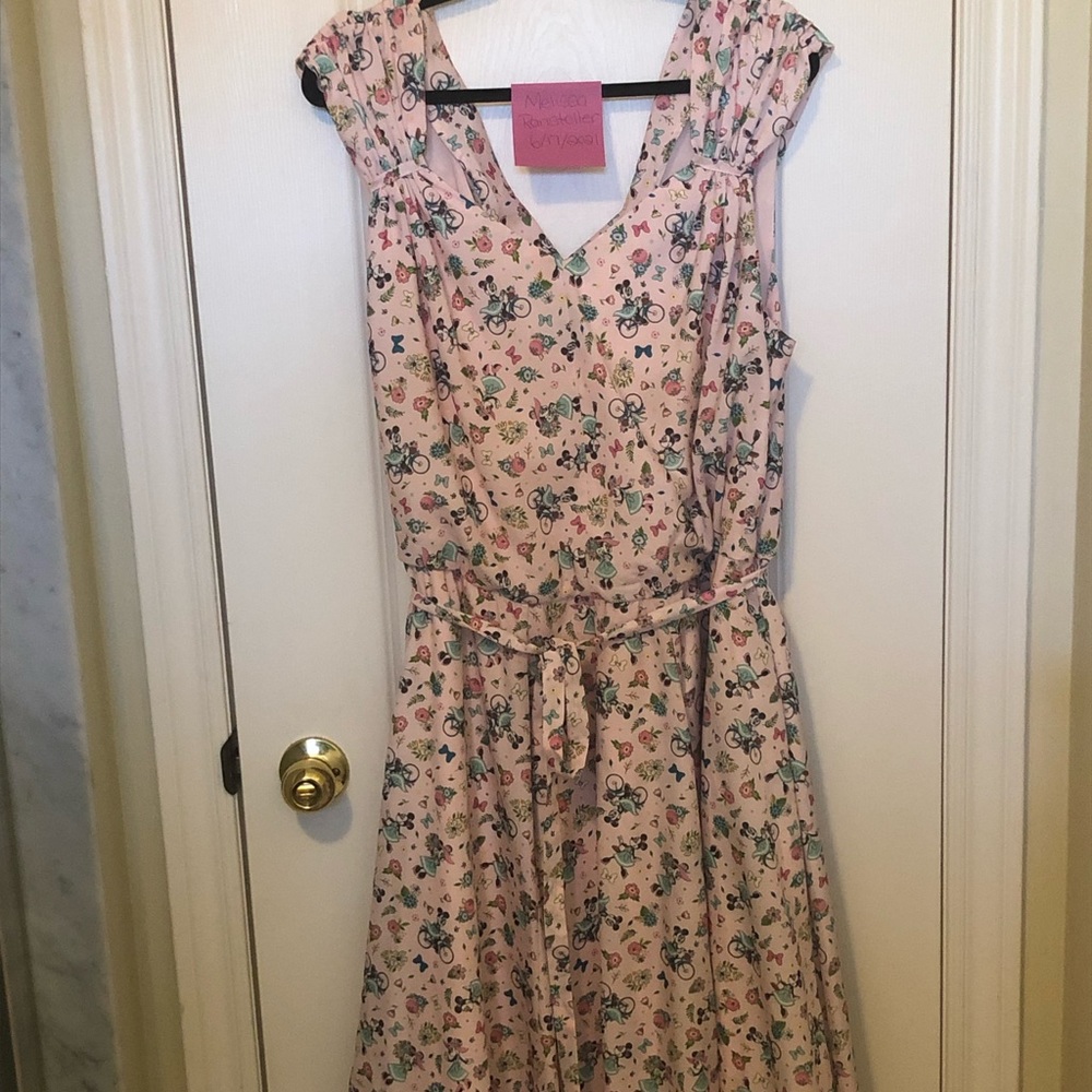 Disney Dress Shop Flower and Garden Minnie